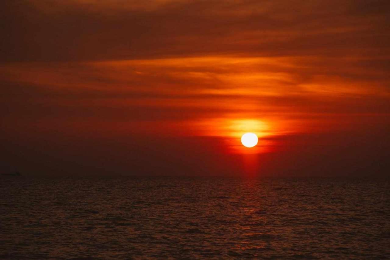 Paradise Sunset Beach Ронгсанлем Экстерьер фото
